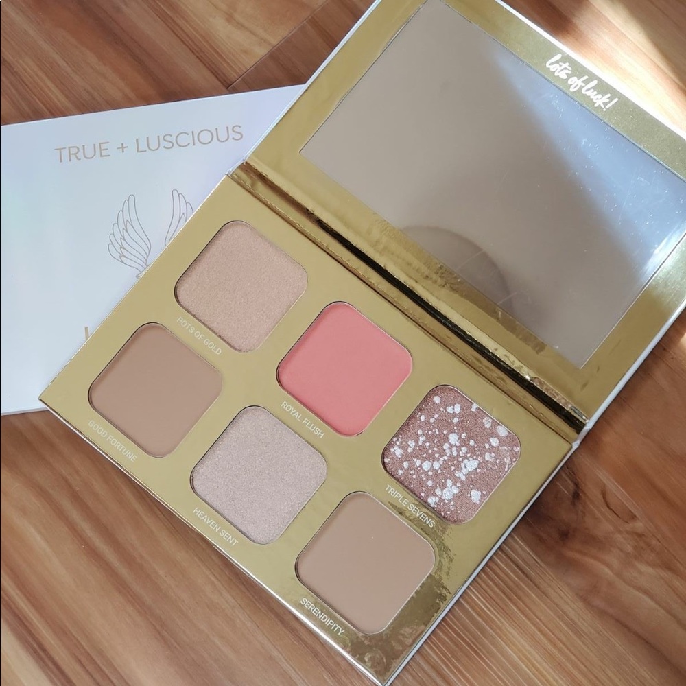 🔥🔥🔥NEW True + Luscious Lucky Glow Palette🔥🔥🔥